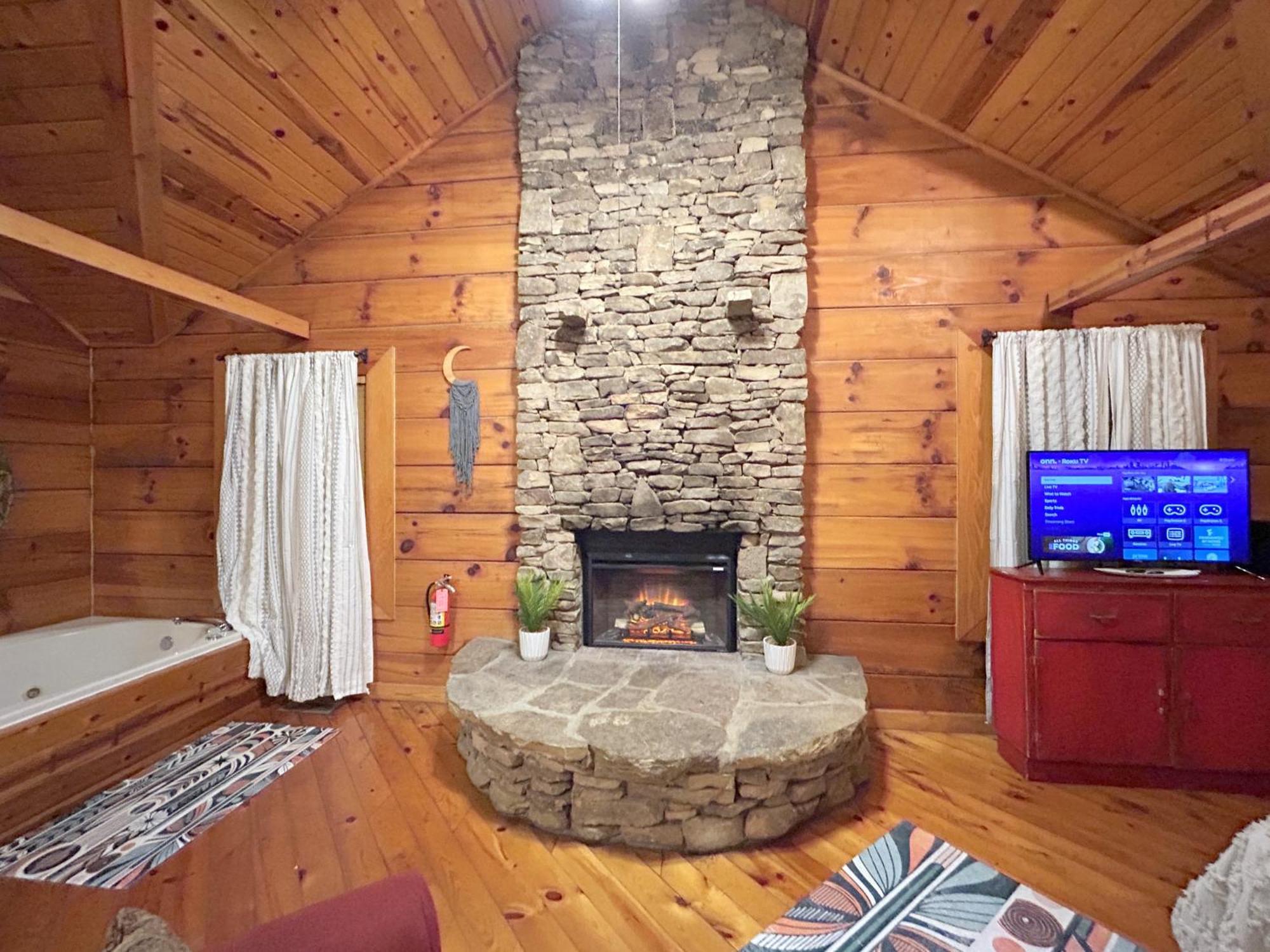 Honeymoon Hideaway Villa Gatlinburg Eksteriør billede